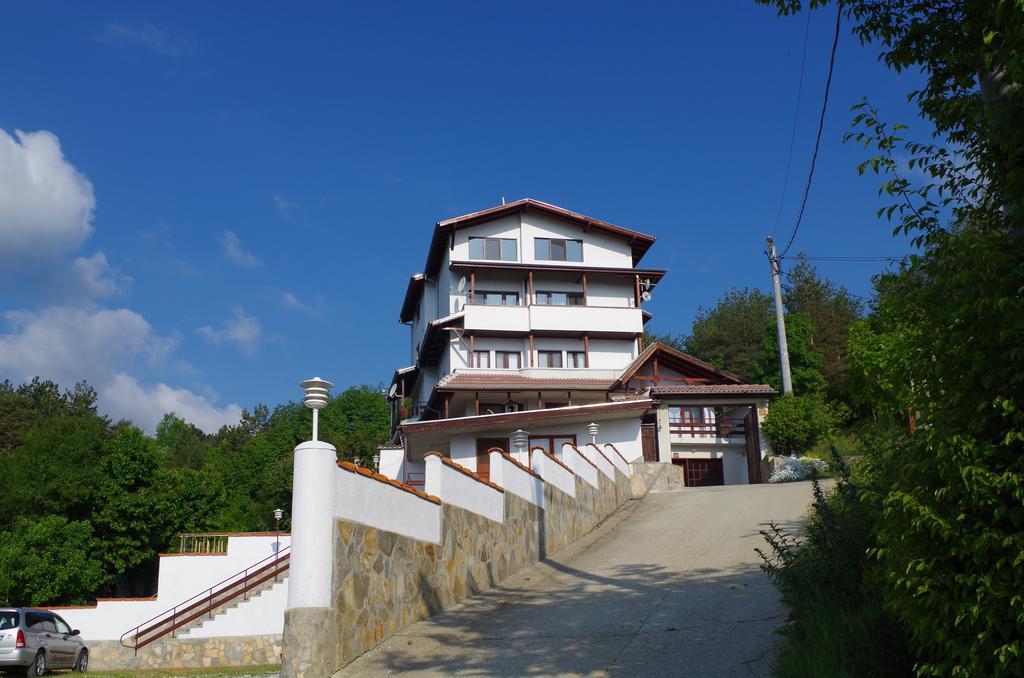 Family Hotel Diana Lyaskovo  Exterior photo