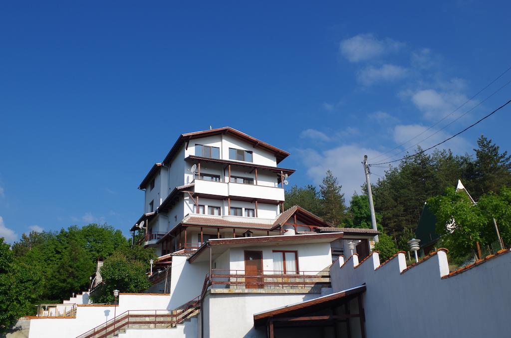 Family Hotel Diana Lyaskovo  Exterior photo