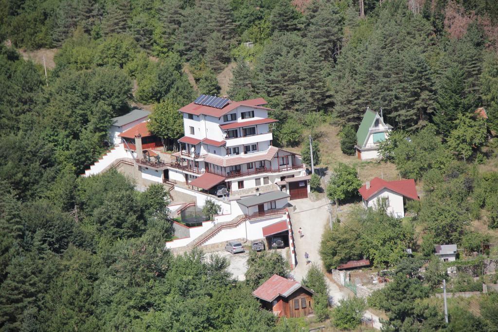 Family Hotel Diana Lyaskovo  Exterior photo
